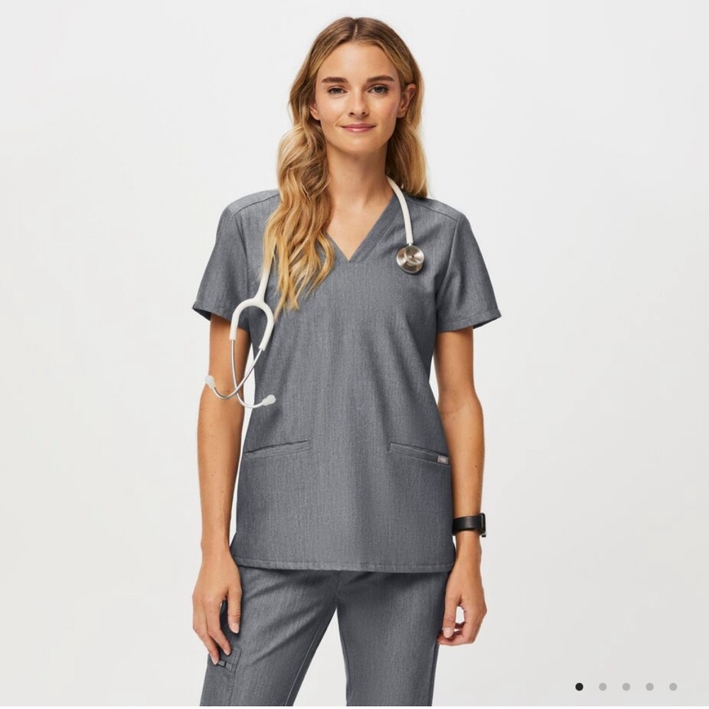 Graphite FIGS Casma Three Pocket Scrub Top
